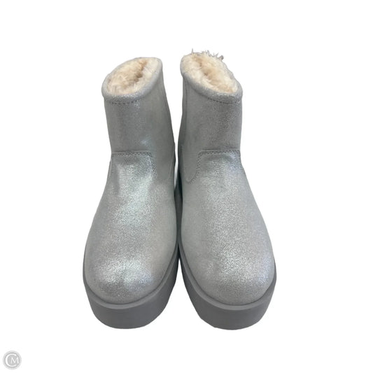 Boots Snow By Time And Tru In Silver, Size: 9