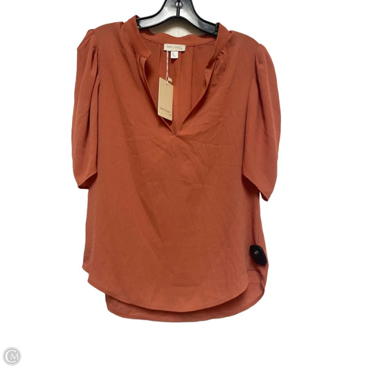 Top Short Sleeve By Clothes Mentor In Copper, Size: S