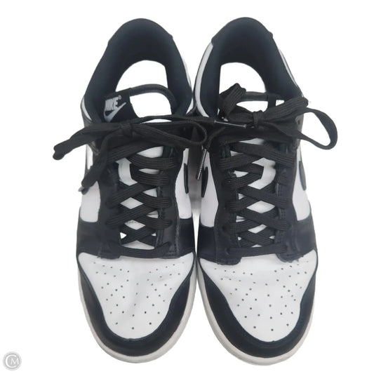 Shoes Sneakers By Nike In Black & White, Size: 8