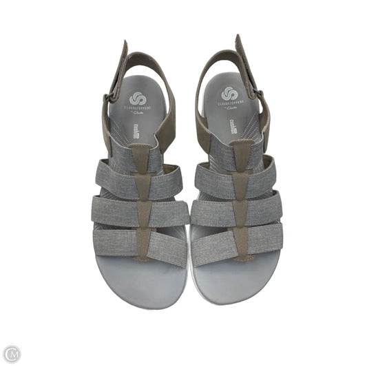 Sandals Flats By Clarks In Grey, Size: 10