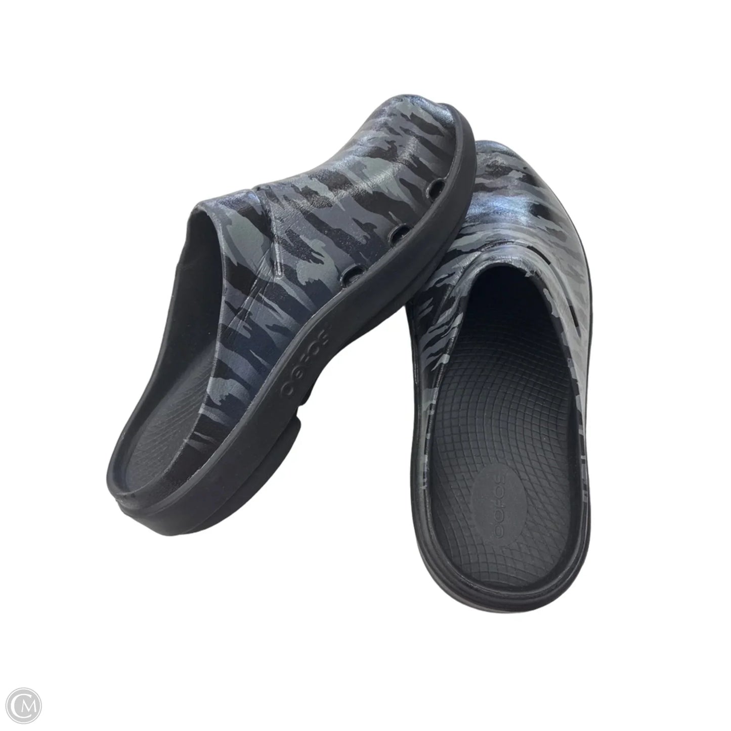 Shoes Flats By Oofos In Camouflage Print, Size: 12