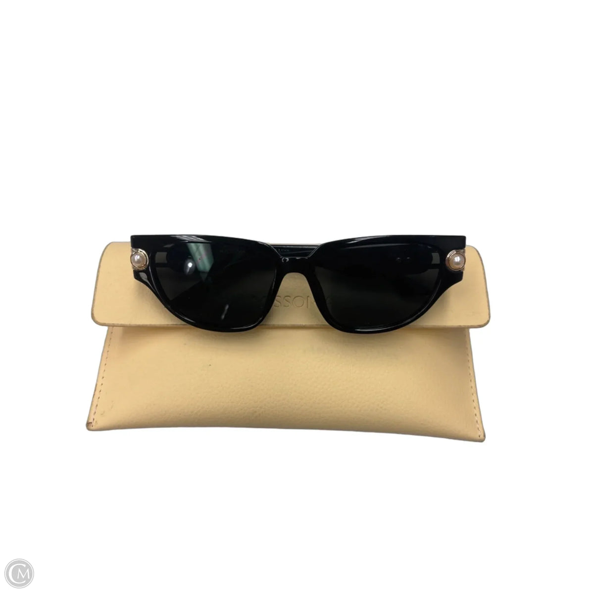 Sunglasses By Clothes Mentor, Size: