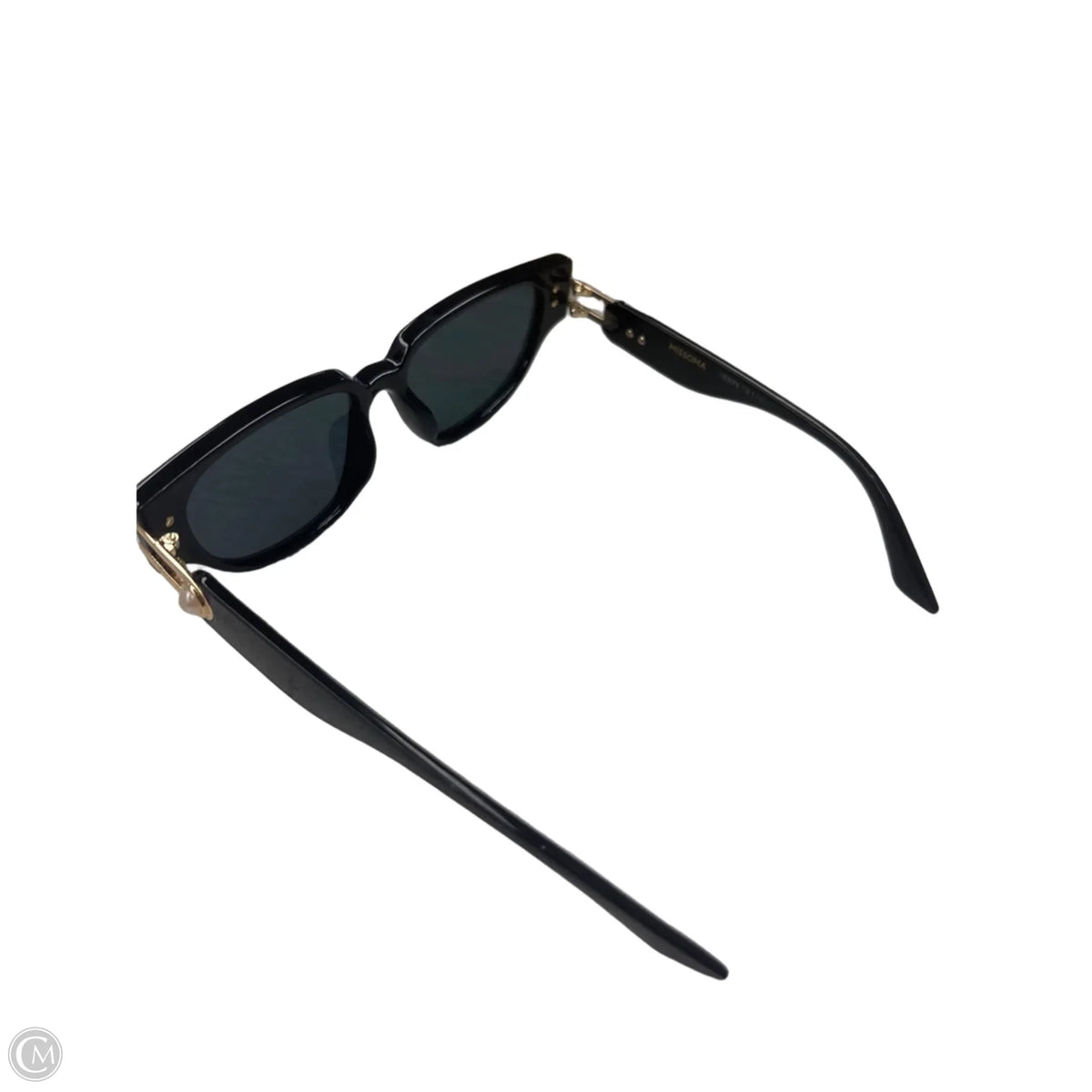 Sunglasses By Clothes Mentor, Size: