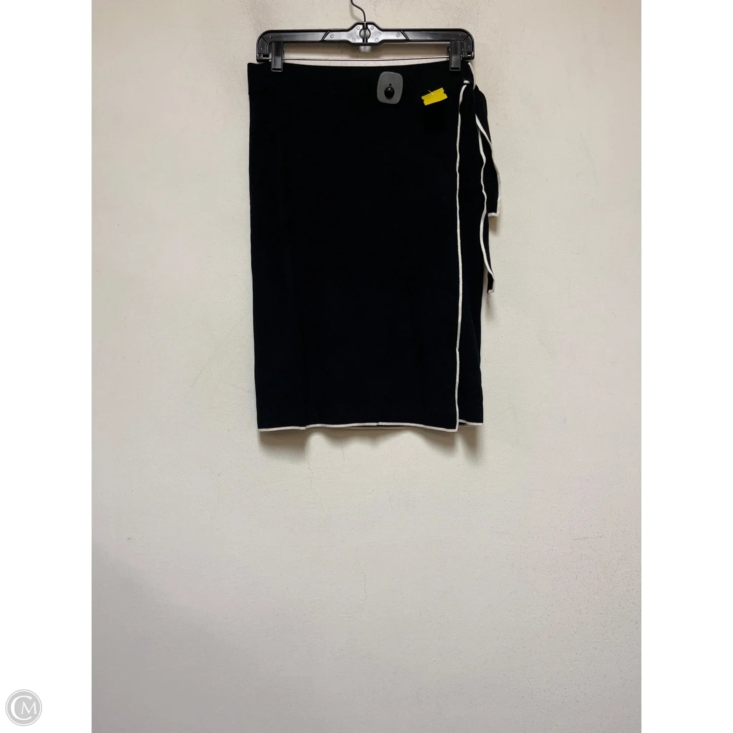 Skirt Midi By Ann Taylor In Black, Size: Sp