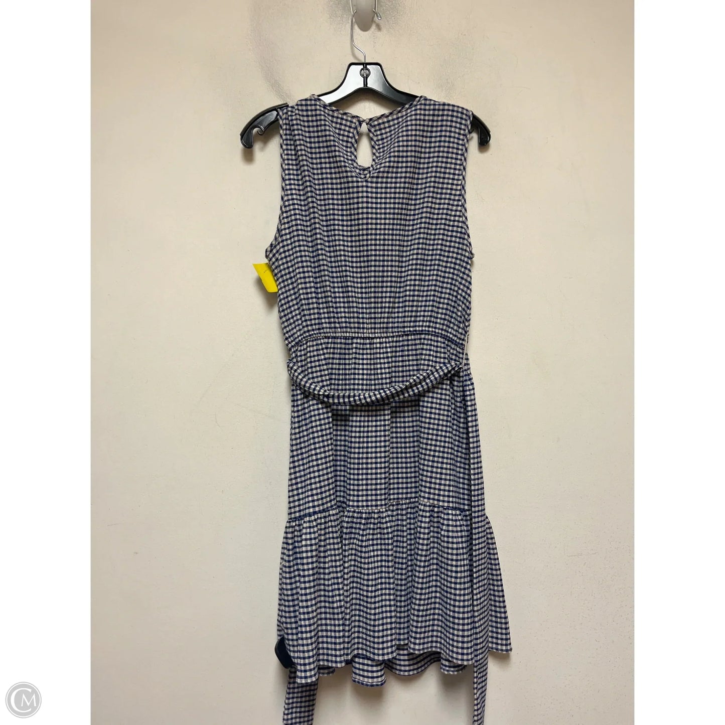 Dress Casual Short By Dkny In Plaid Pattern, Size: M