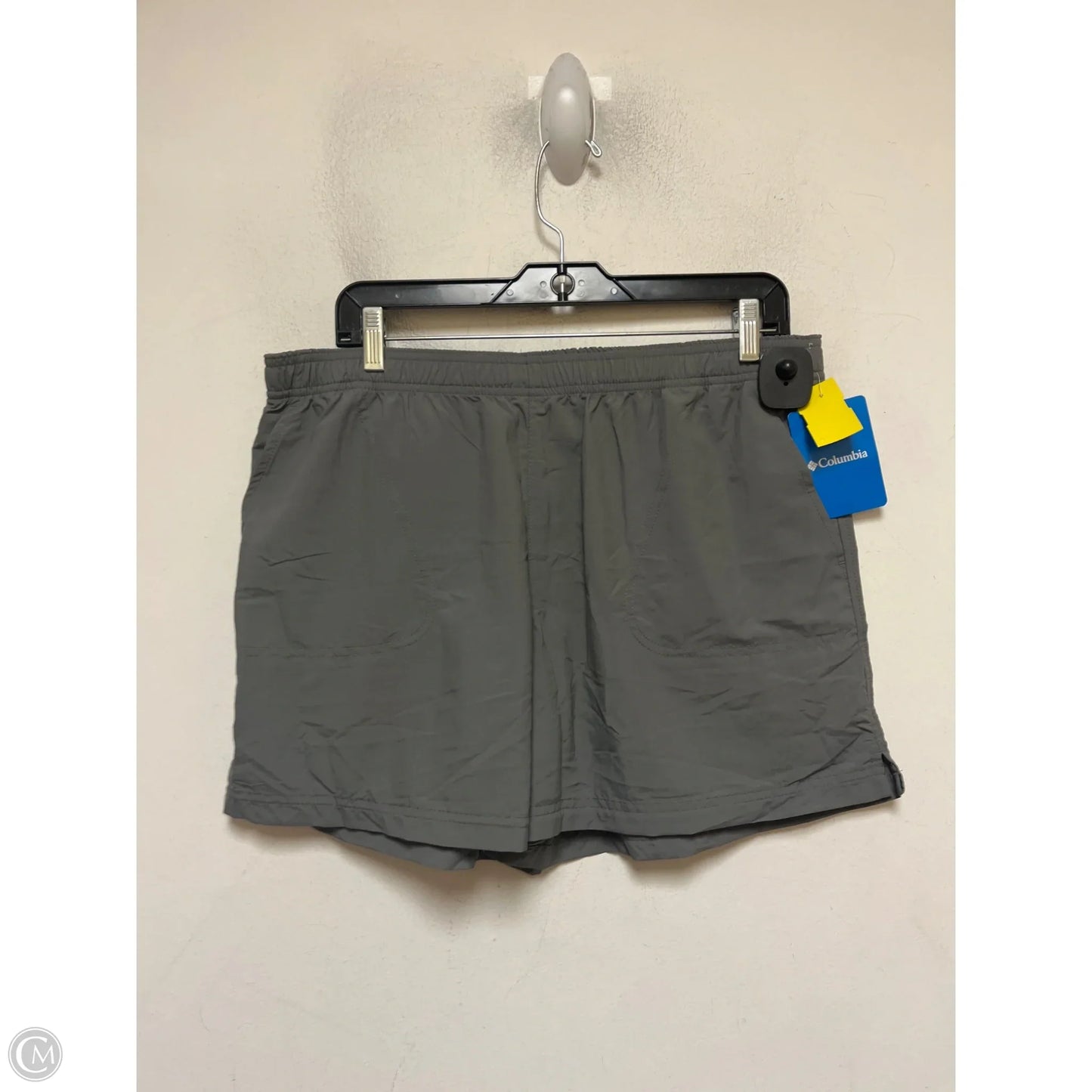 Athletic Shorts By Columbia In Grey, Size: L