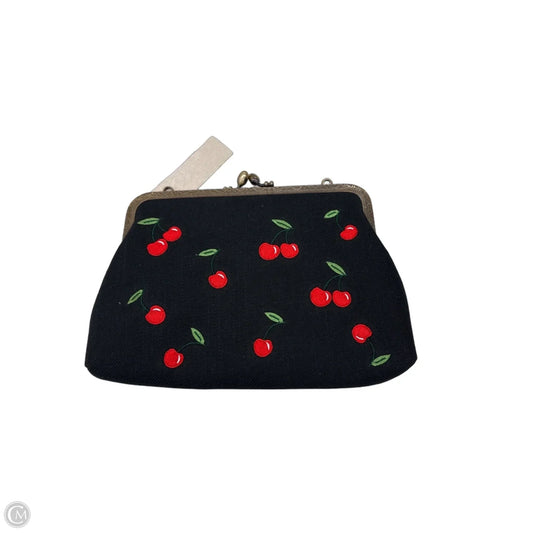 Clutch By Clothes Mentor, Size: Medium
