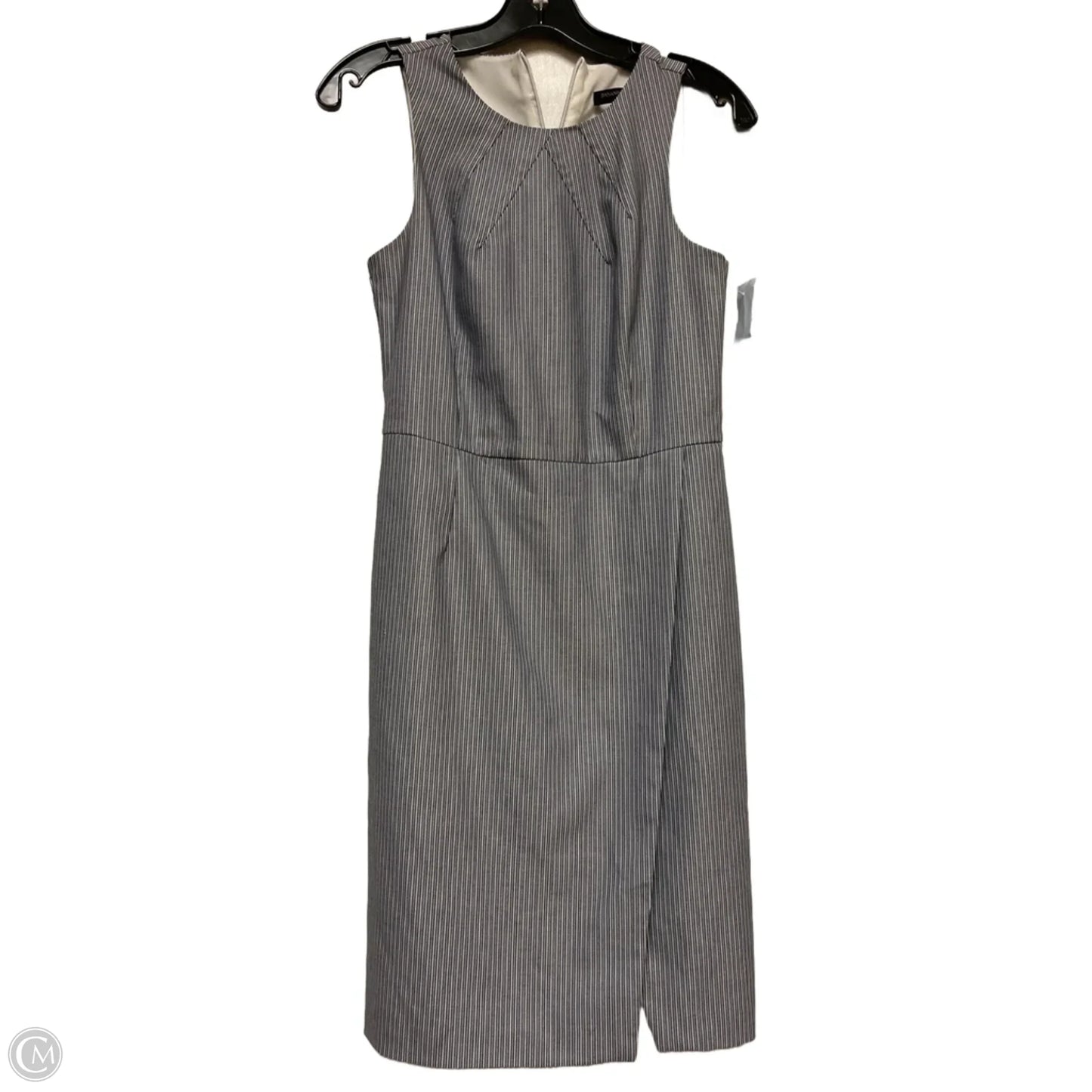 Dress Casual Short By Banana Republic In Striped Pattern, Size: Xs