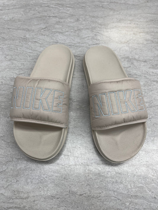 Cream Sandals Flats Nike, Size 9