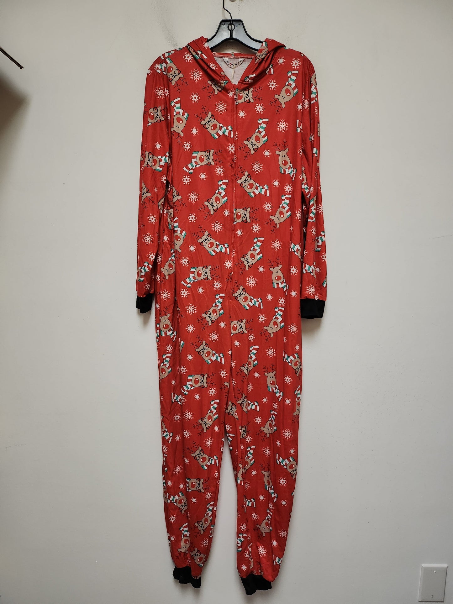 Jumpsuit By Clothes Mentor In Christmas, Size: L