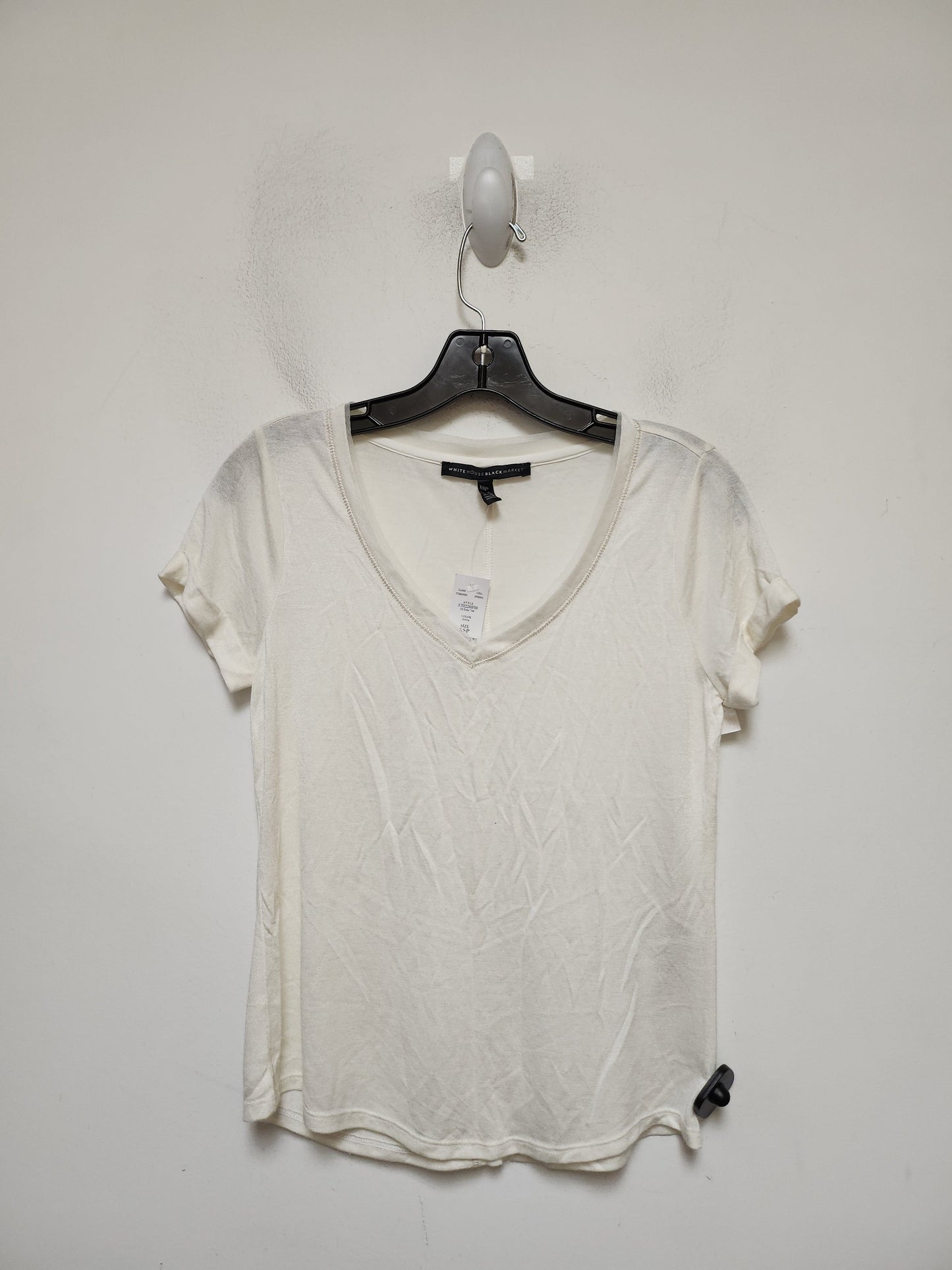 Top Short Sleeve Basic By White House Black Market In Cream, Size: Petite   Xs