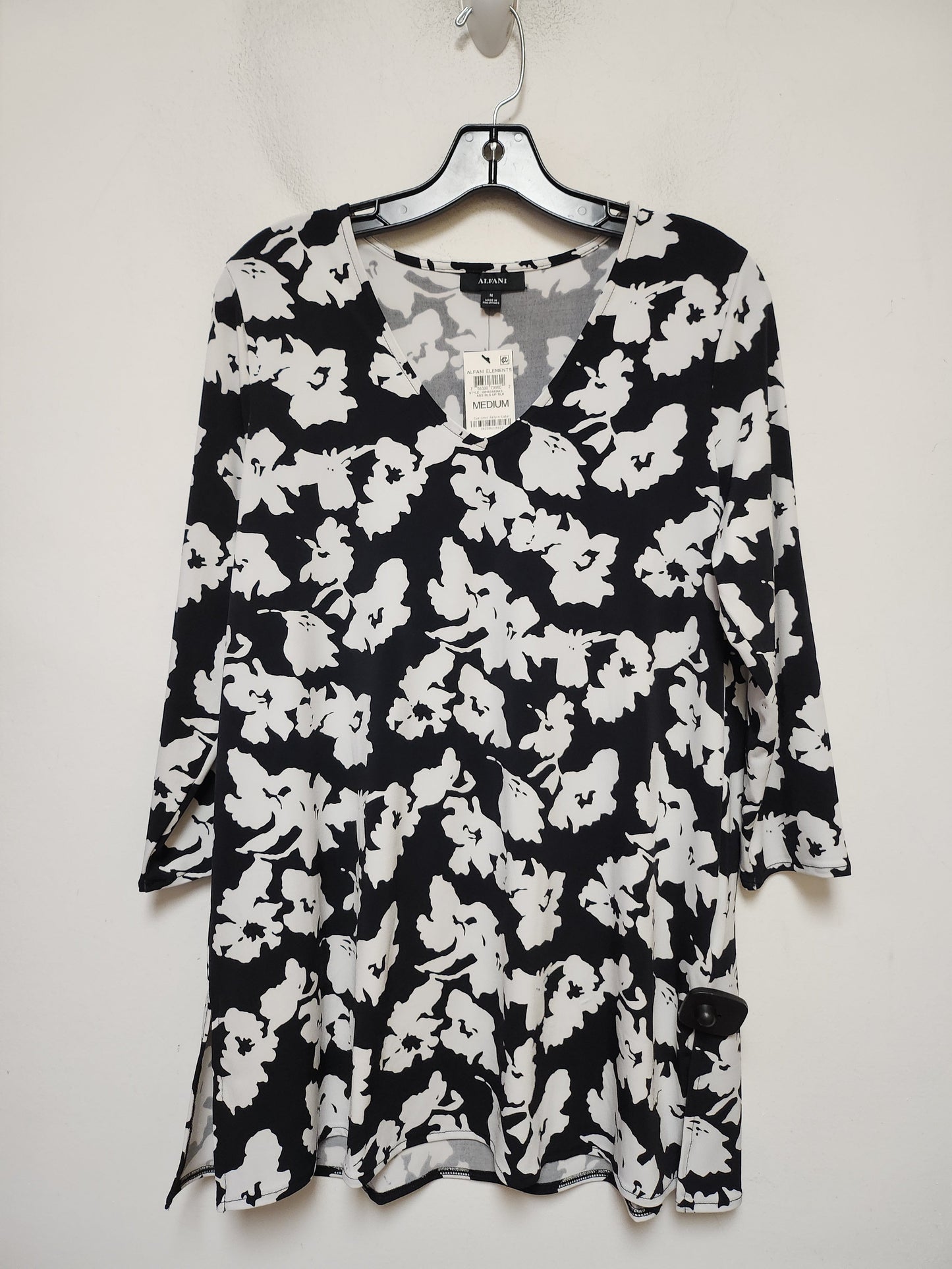 Top Long Sleeve By Alfani In Black & White, Size: M