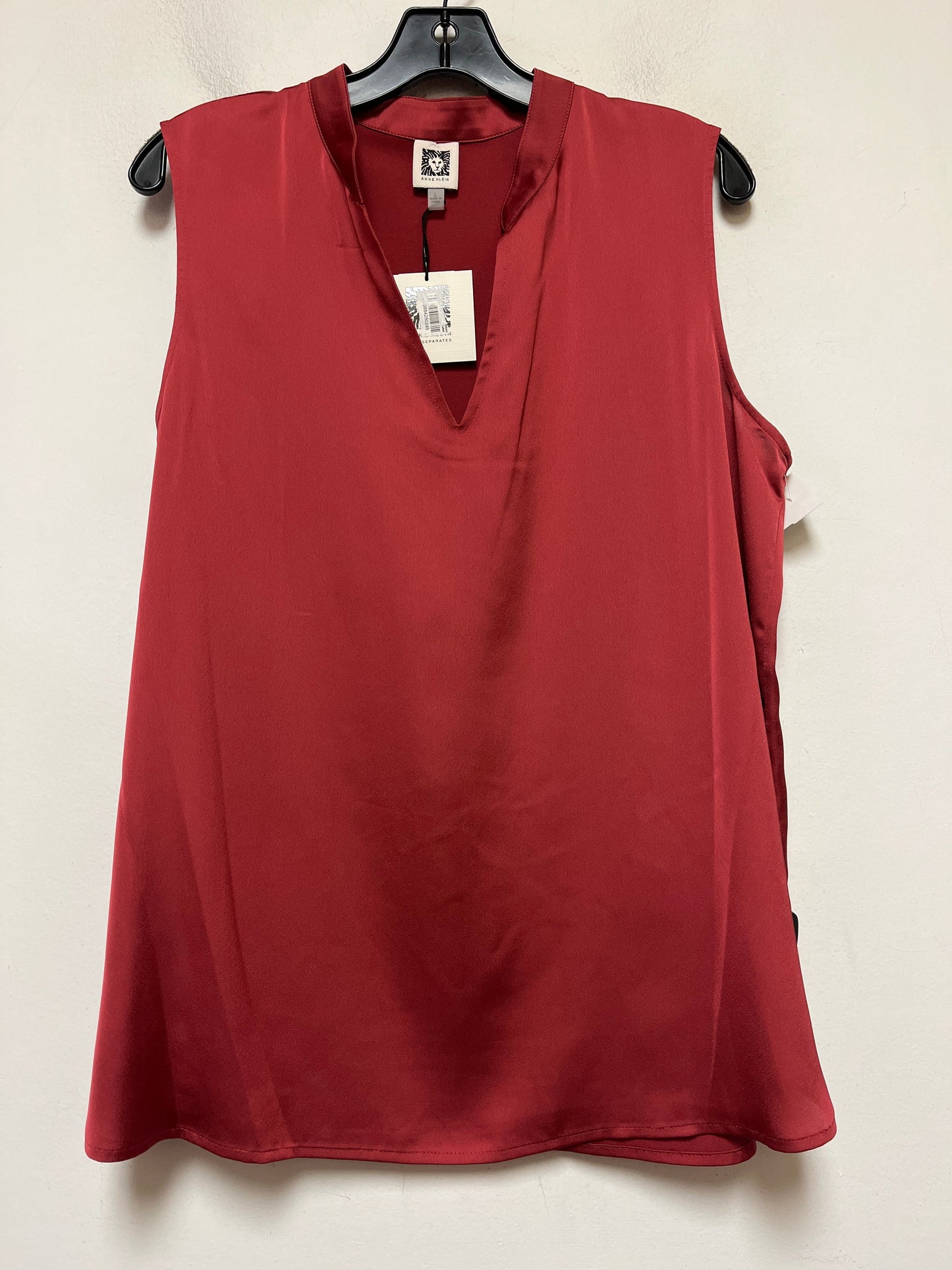 Top Sleeveless By Anne Klein In Red, Size: L