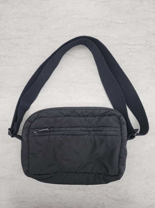 Belt Bag By Lou And Grey, Size: Medium