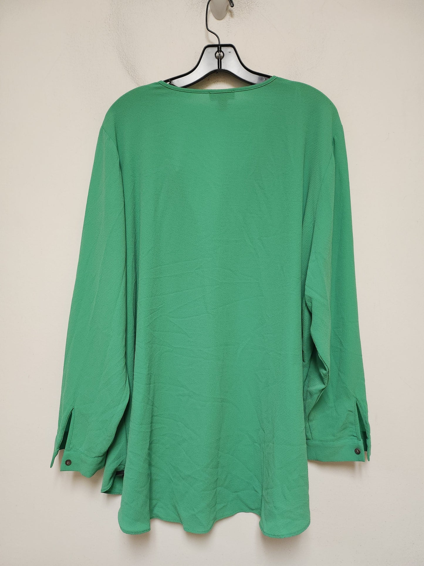 Top Long Sleeve By Vince Camuto In Green, Size: 2x