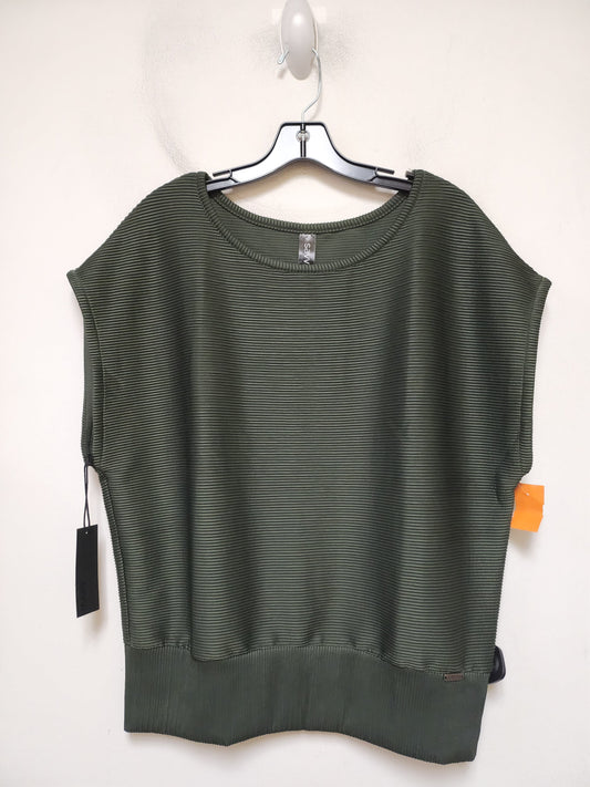 Top Short Sleeve By Clothes Mentor In Green, Size: M