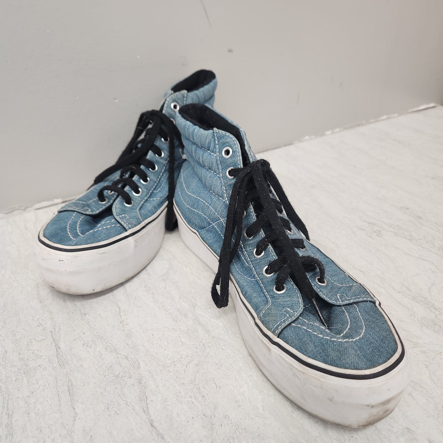 Shoes Sneakers By Vans In Blue Denim, Size: 9