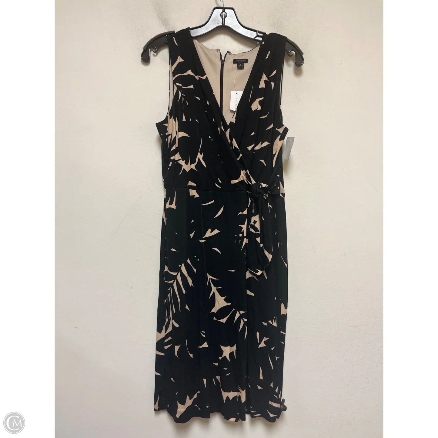 Dress Casual Short By Ann Taylor In Black & Tan, Size: M