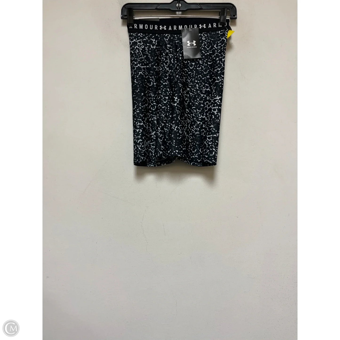 Athletic Shorts By Under Armour In Black & White, Size: Xs