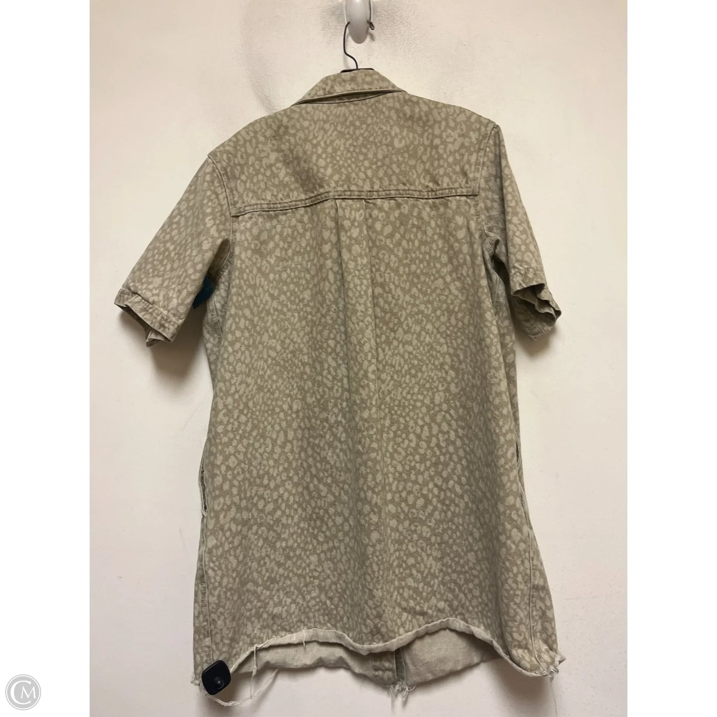 Dress Casual Short By Universal Thread In Animal Print, Size: L