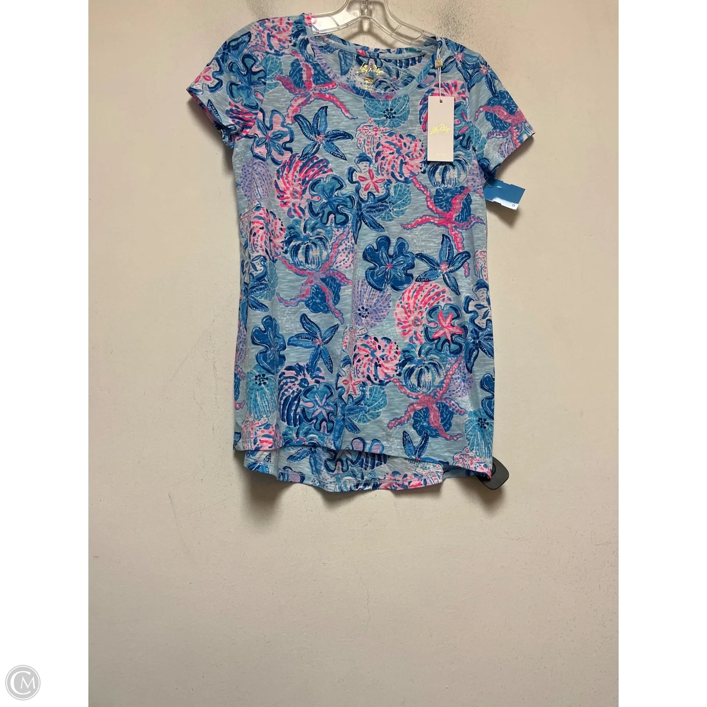 Top Short Sleeve Designer By Lilly Pulitzer In Blue & Pink, Size: Xs