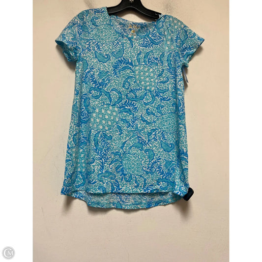 Top Short Sleeve Designer By Lilly Pulitzer In Blue & White, Size: Xs