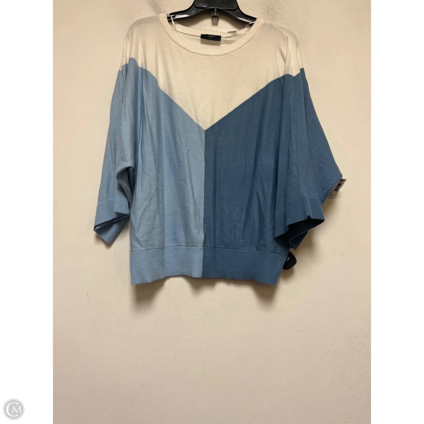 Top Short Sleeve By Tahari In Blue & White, Size: M
