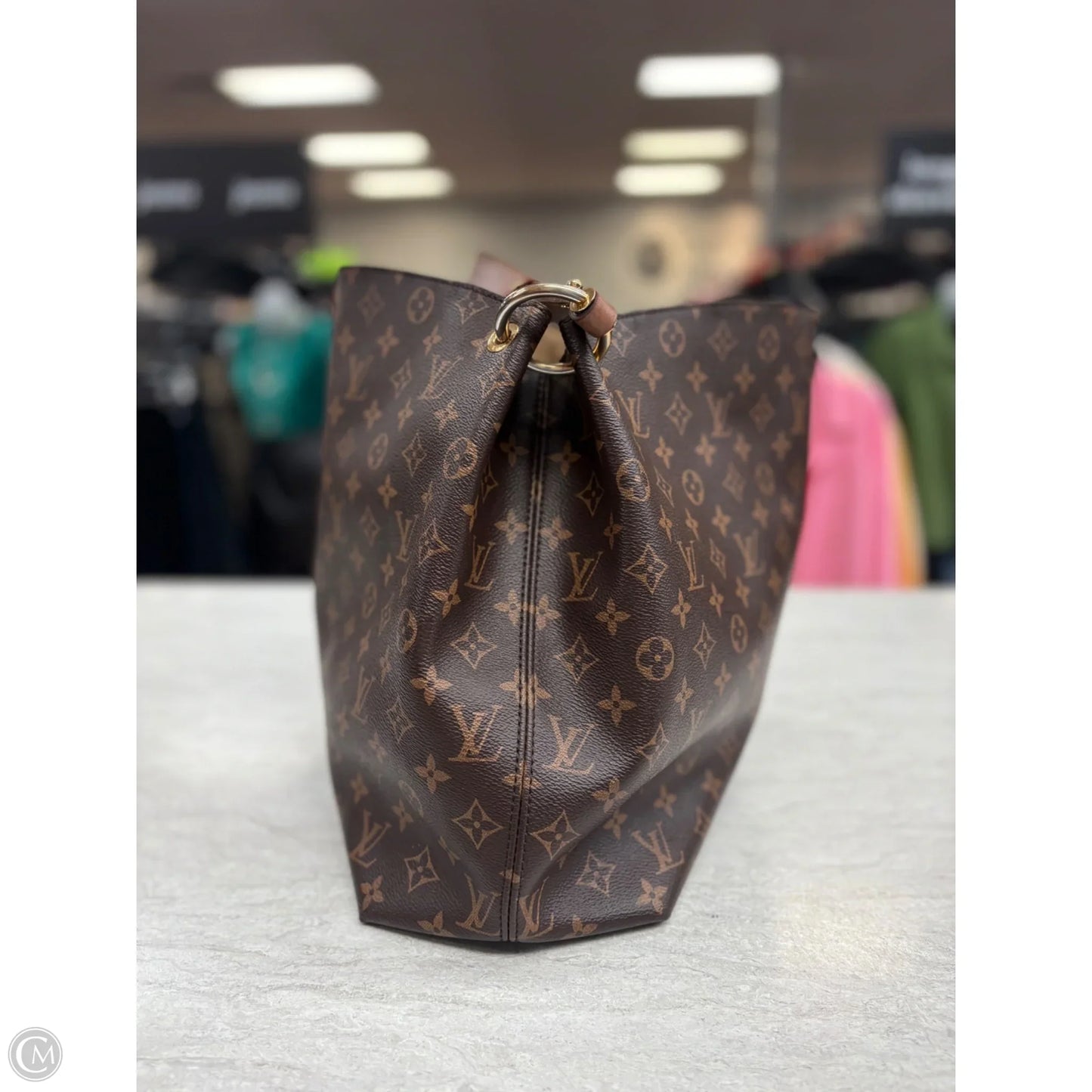 Handbag Luxury Designer By Louis Vuitton, Size: Large