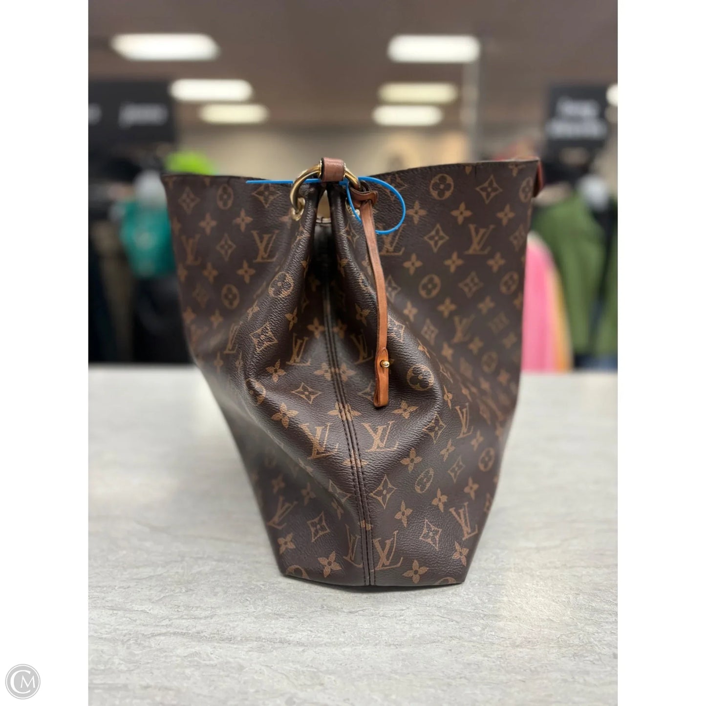 Handbag Luxury Designer By Louis Vuitton, Size: Large