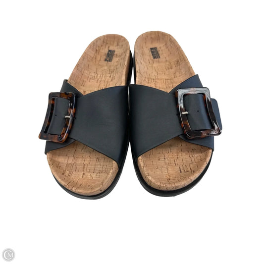Sandals Flats By Nordstrom In Black, Size: 7