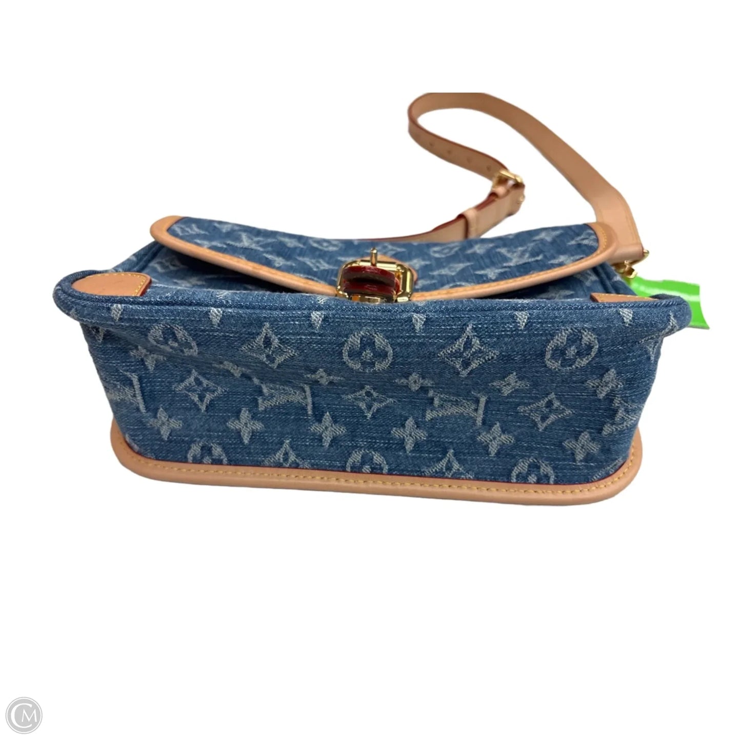 Handbag Luxury Designer By Louis Vuitton, Size: Medium