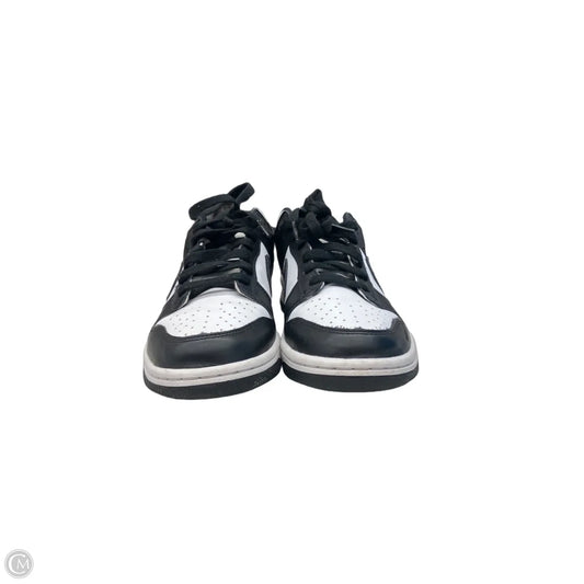 Shoes Sneakers By Nike In Black & White, Size: 8