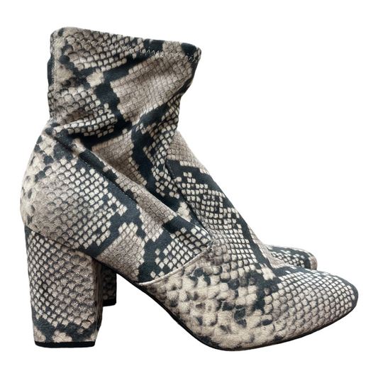 Boots Ankle Heels By Steve Madden In Snakeskin Print, Size: 10