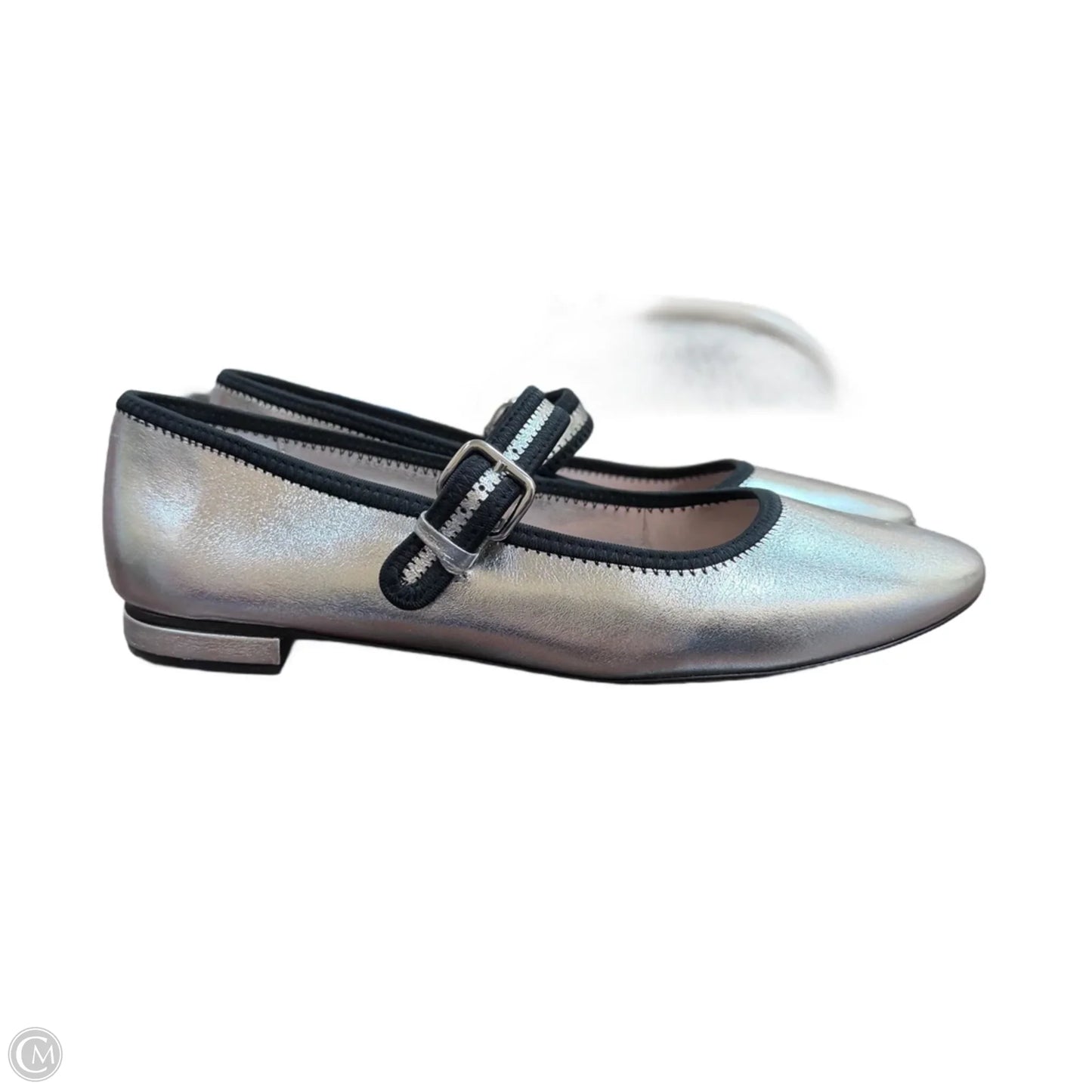 Shoes Flats By Maeve In Silver, Size: 10