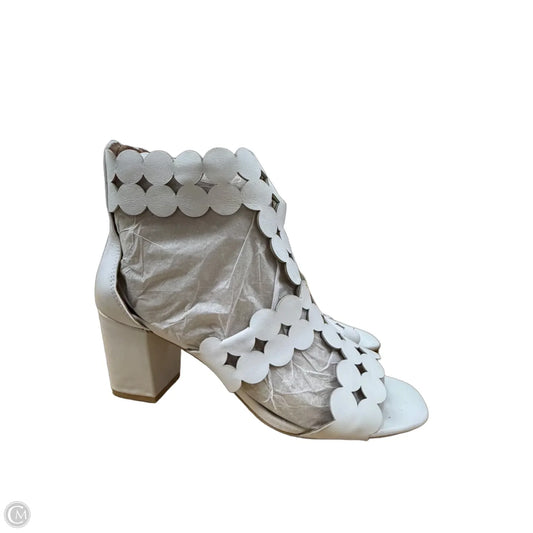 Shoes Heels Block By Sudini In White, Size: 8.5