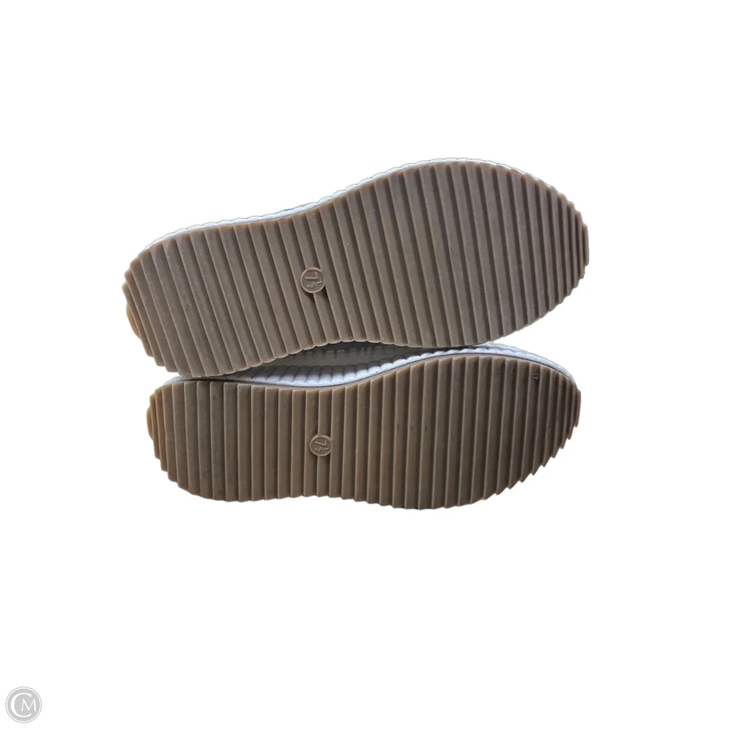 Shoes Sneakers By Universal Thread In White, Size: 7.5