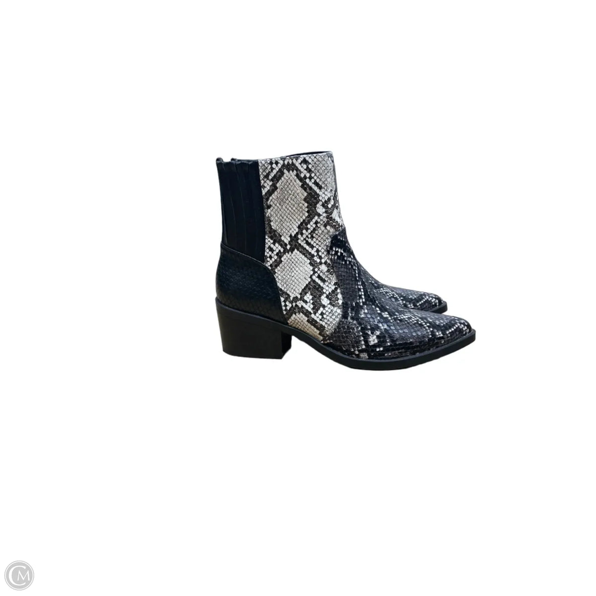 Boots Ankle Flats By Dv In Grey, Size: 6.5
