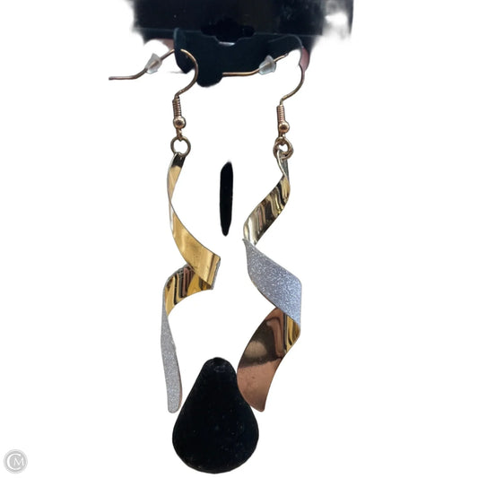 Earrings Dangle/drop By Cme, Size: 02 Piece Set