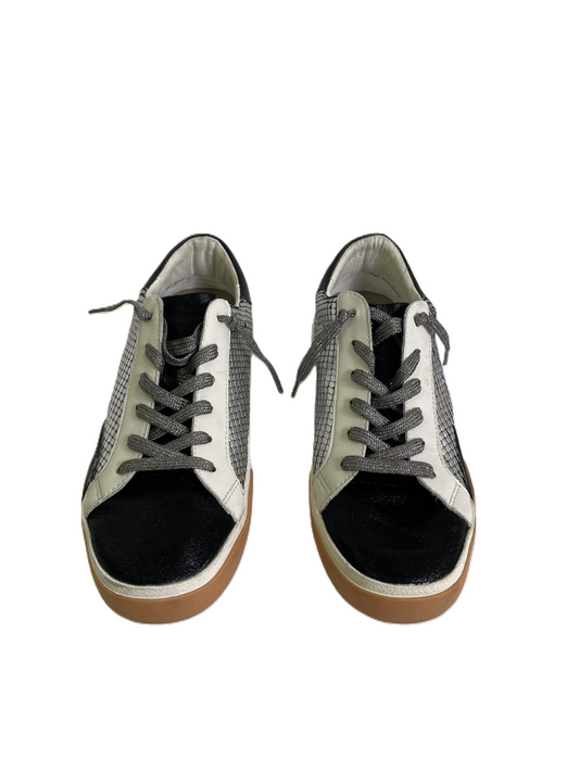 Shoes Sneakers By Dolce Vita In Black & Cream, Size: 7