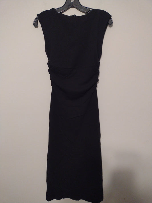 Dress Casual Midi By H&m  Size: Xs