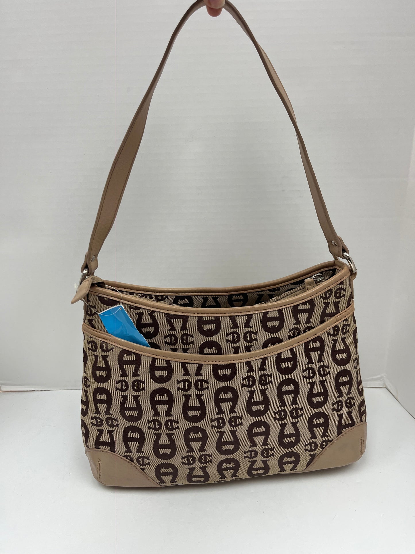 Handbag By Etienne Aigner  Size: Medium