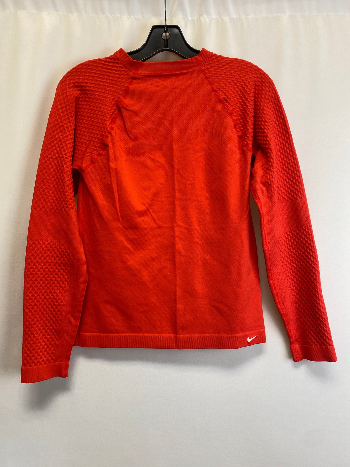 Athletic Top Long Sleeve Crewneck By Nike  Size: S