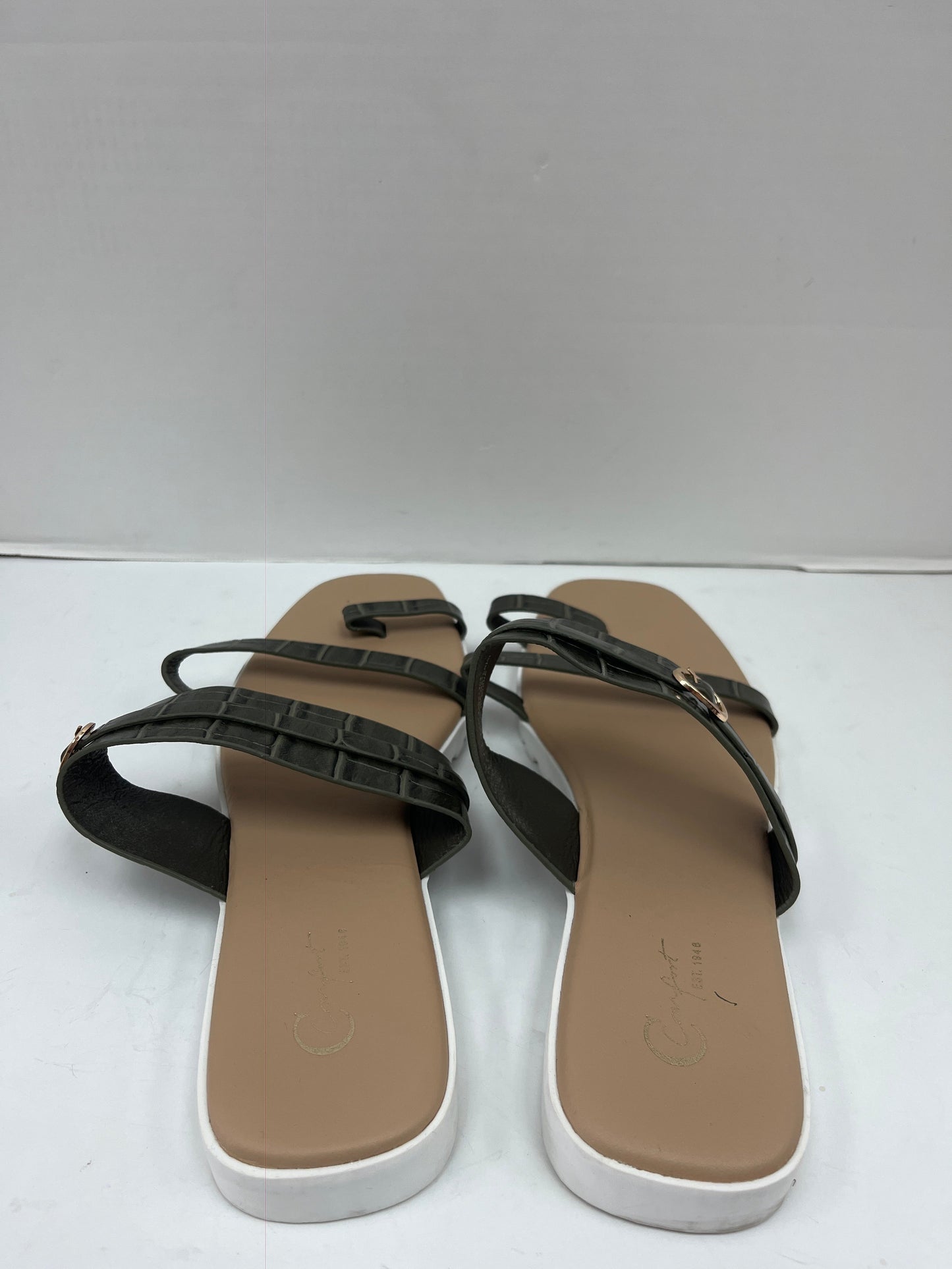 Sandals Flats By Cato  Size: 11