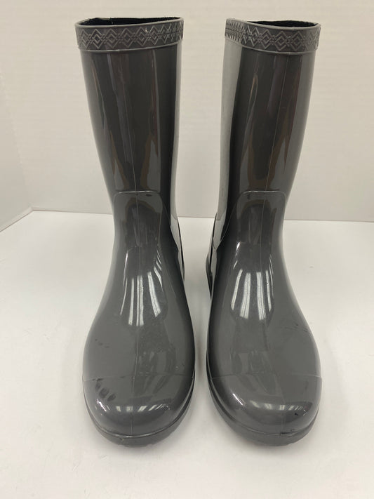 Boots Rain By Ugg  Size: 7