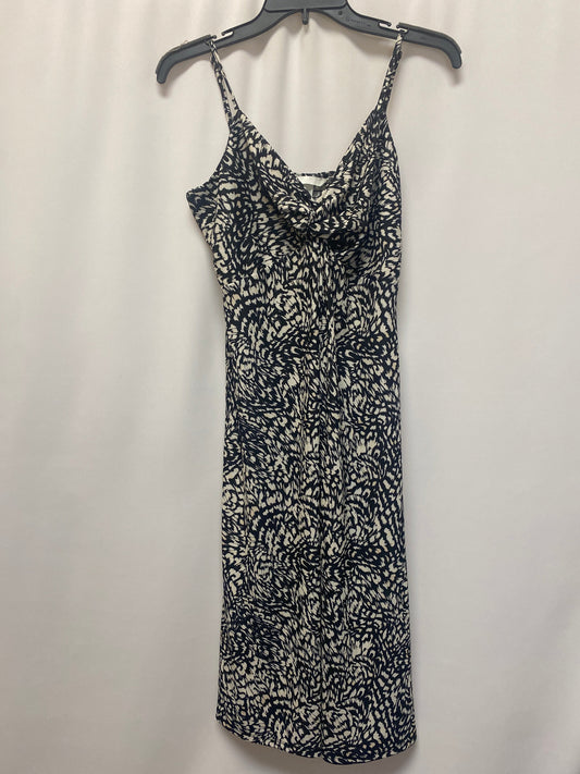Dress Casual Midi By H&m  Size: M