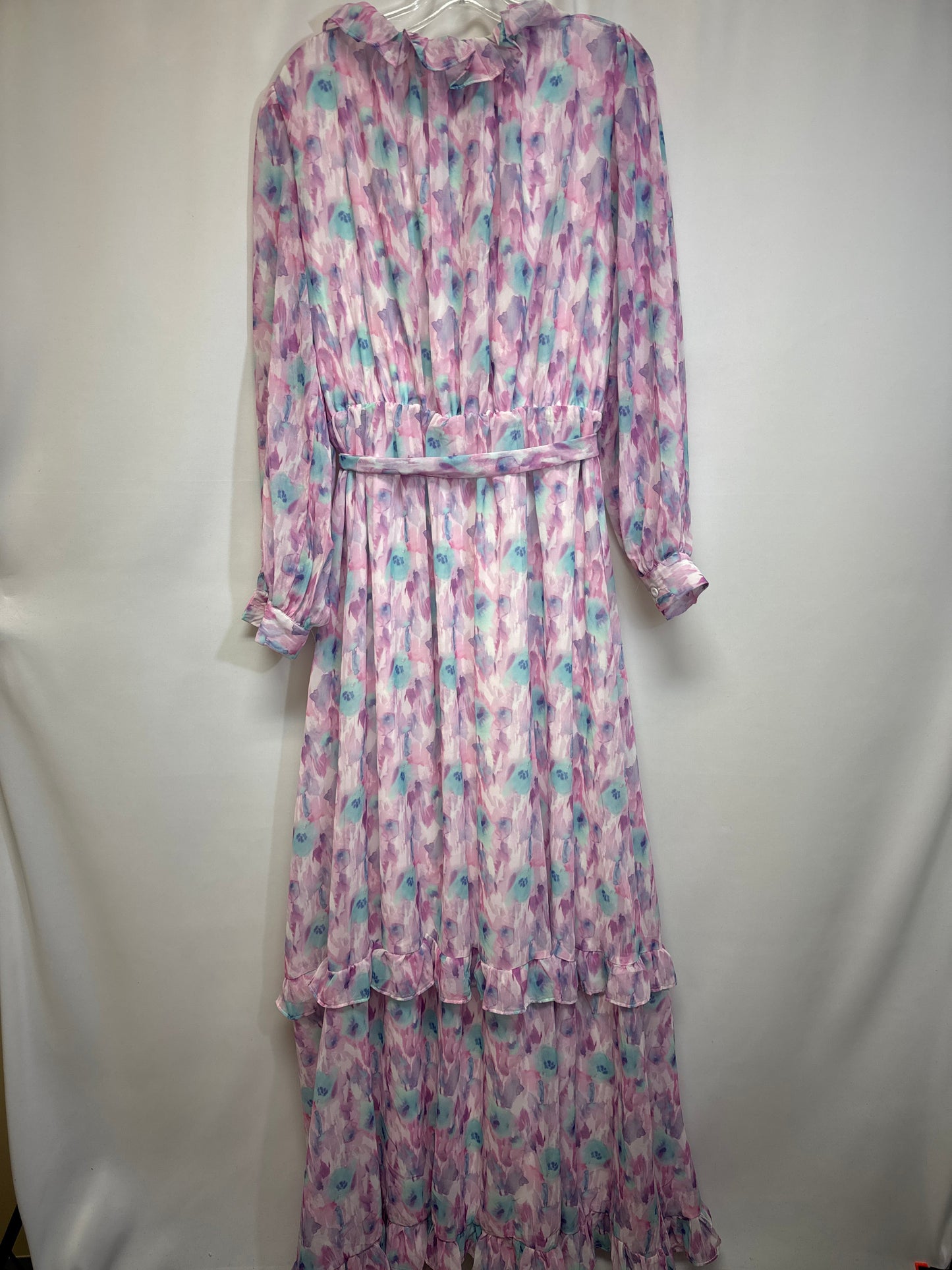 Dress Casual Maxi By Boohoo Boutique  Size: L