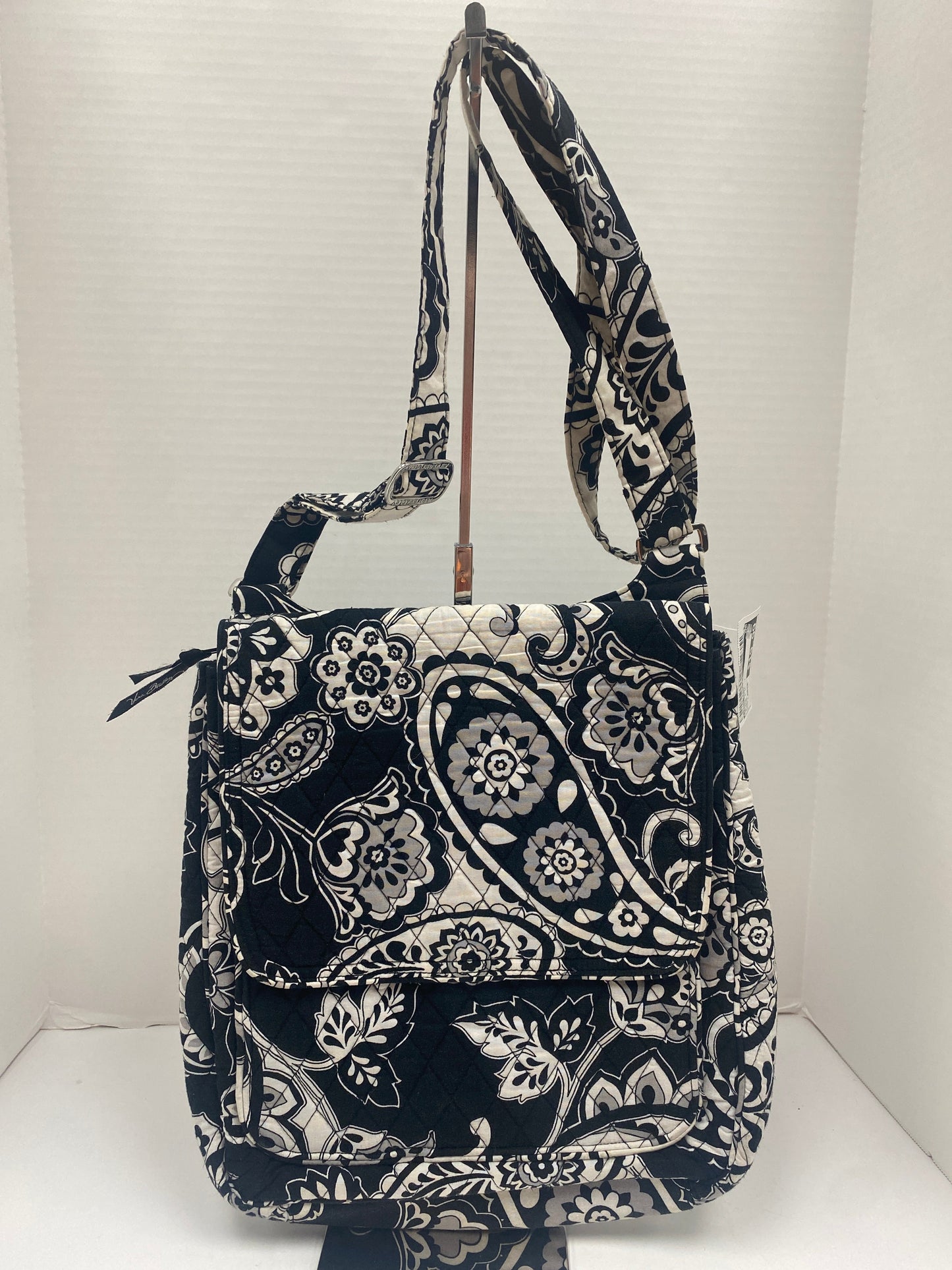 Crossbody By Vera Bradley  Size: Large