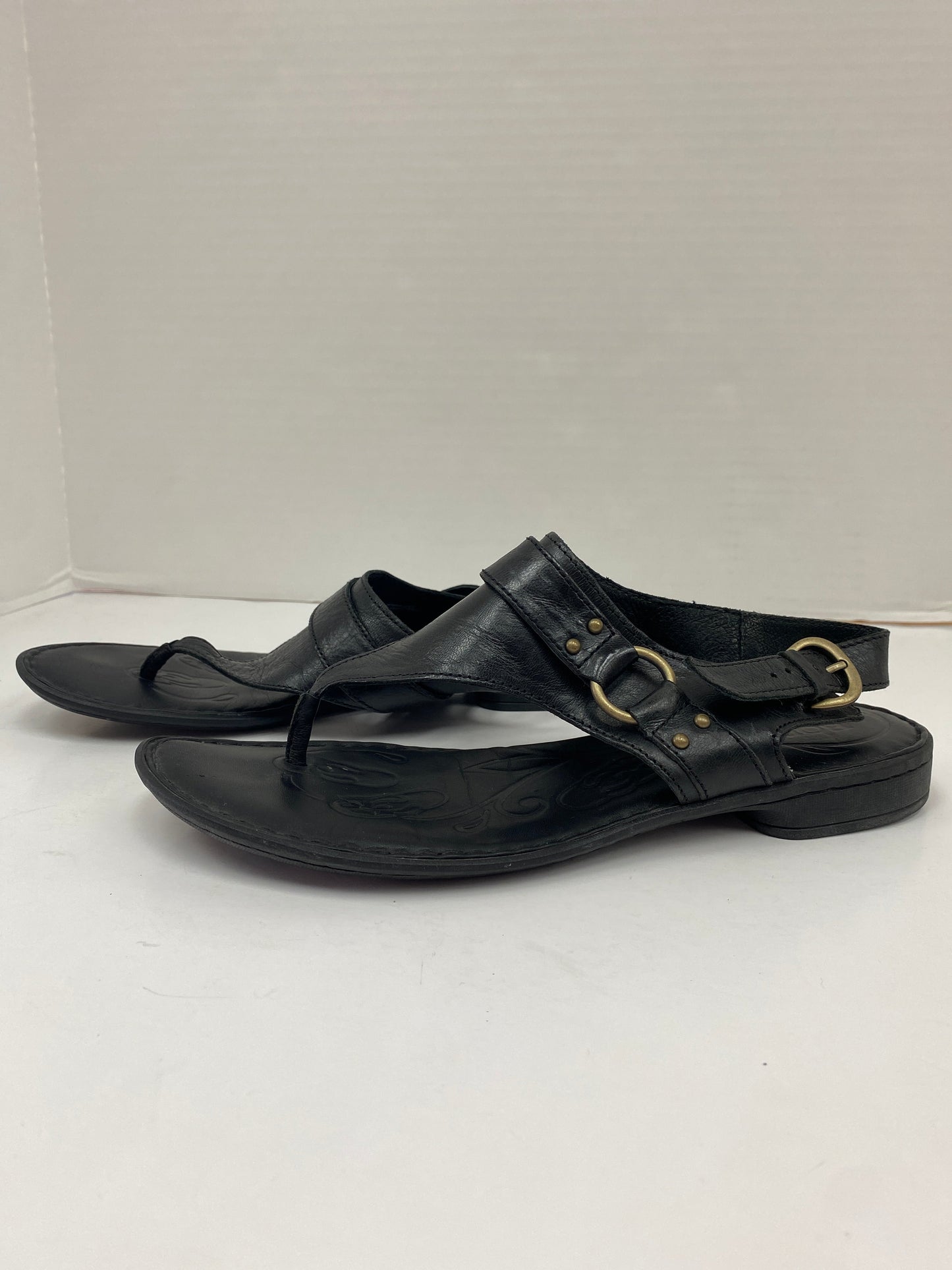 Black Sandals Flats Born, Size 9