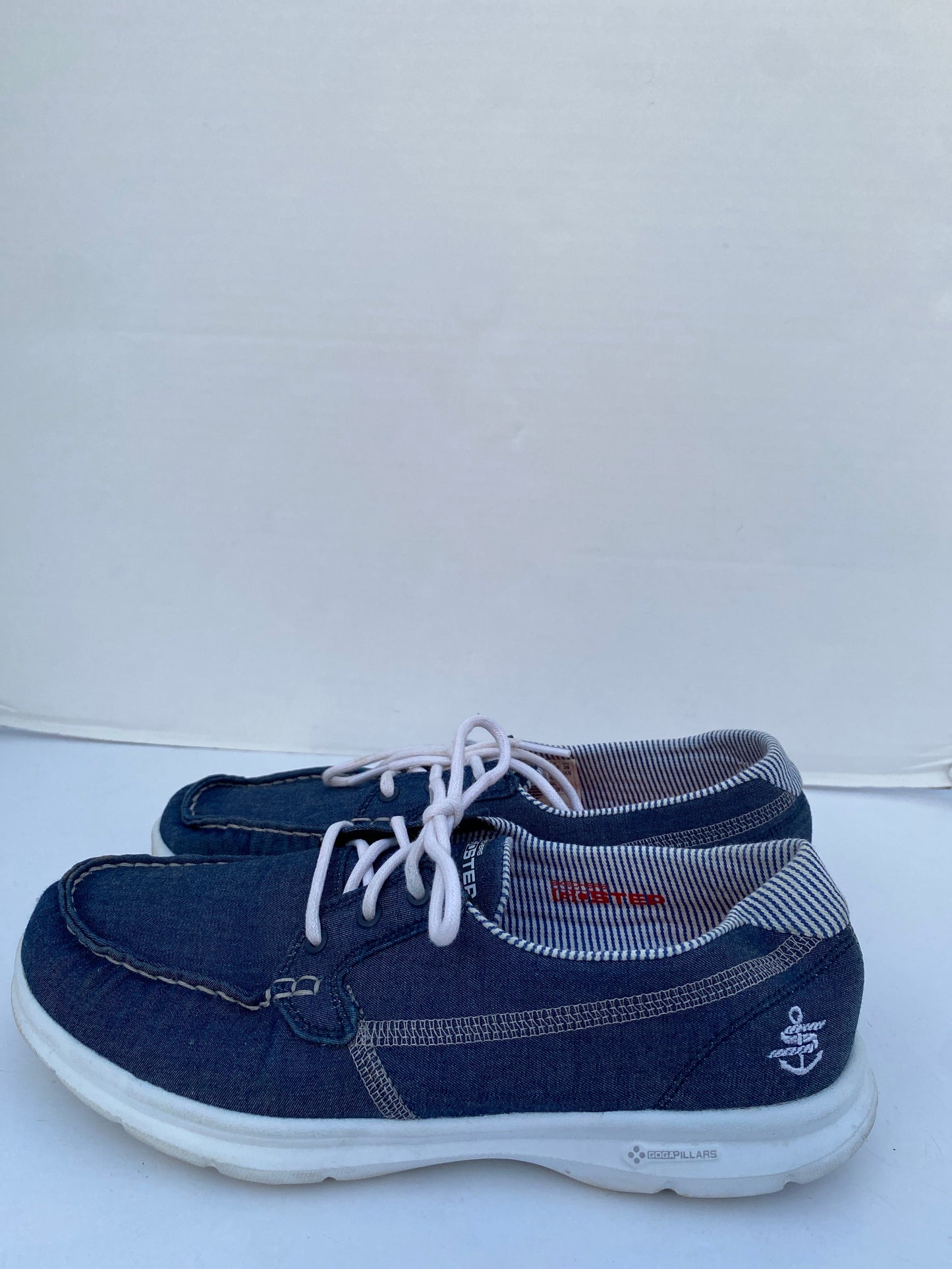 Blue Shoes Flats Skechers, Size 8.5