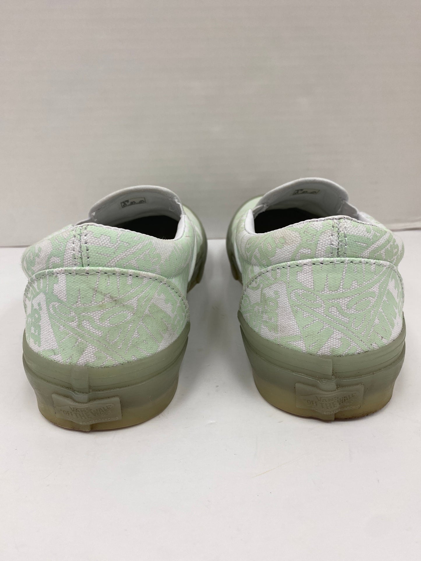 Green Shoes Sneakers Vans, Size 9
